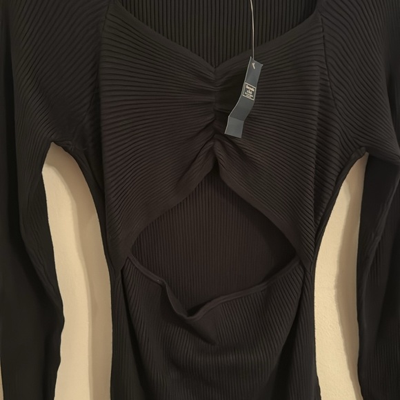 Ribbed Body-con Cutout Dress - Picture 2 of 3